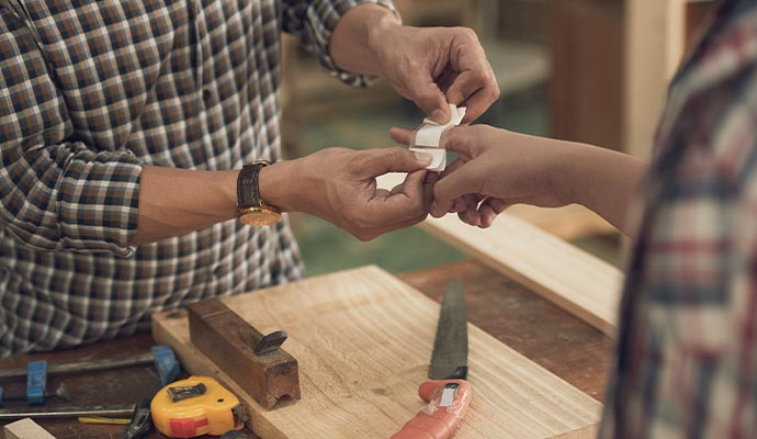 Injured carpenter